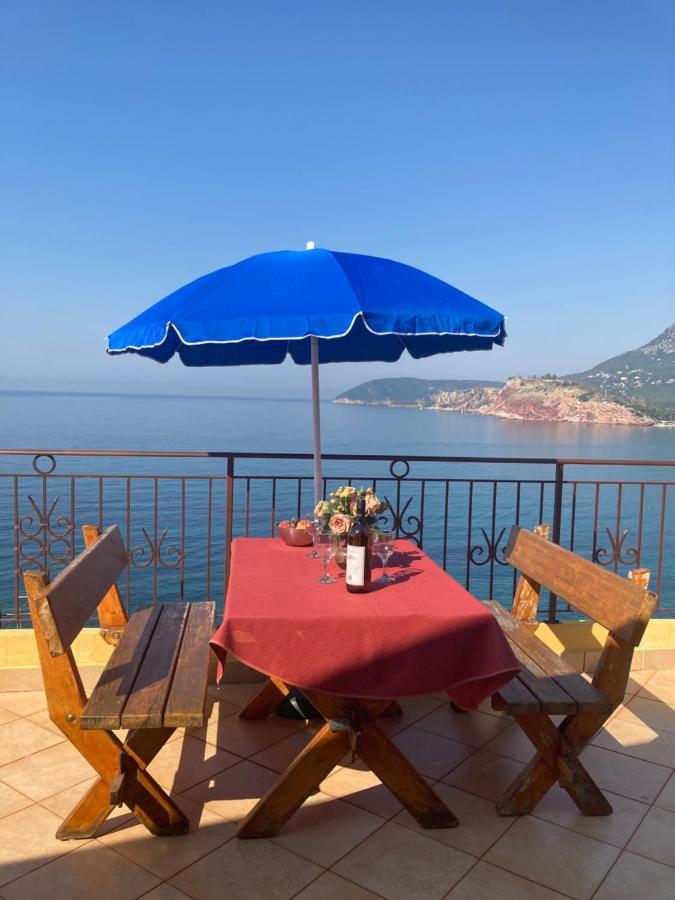 Monterama Apartments 수토모레 외부 사진