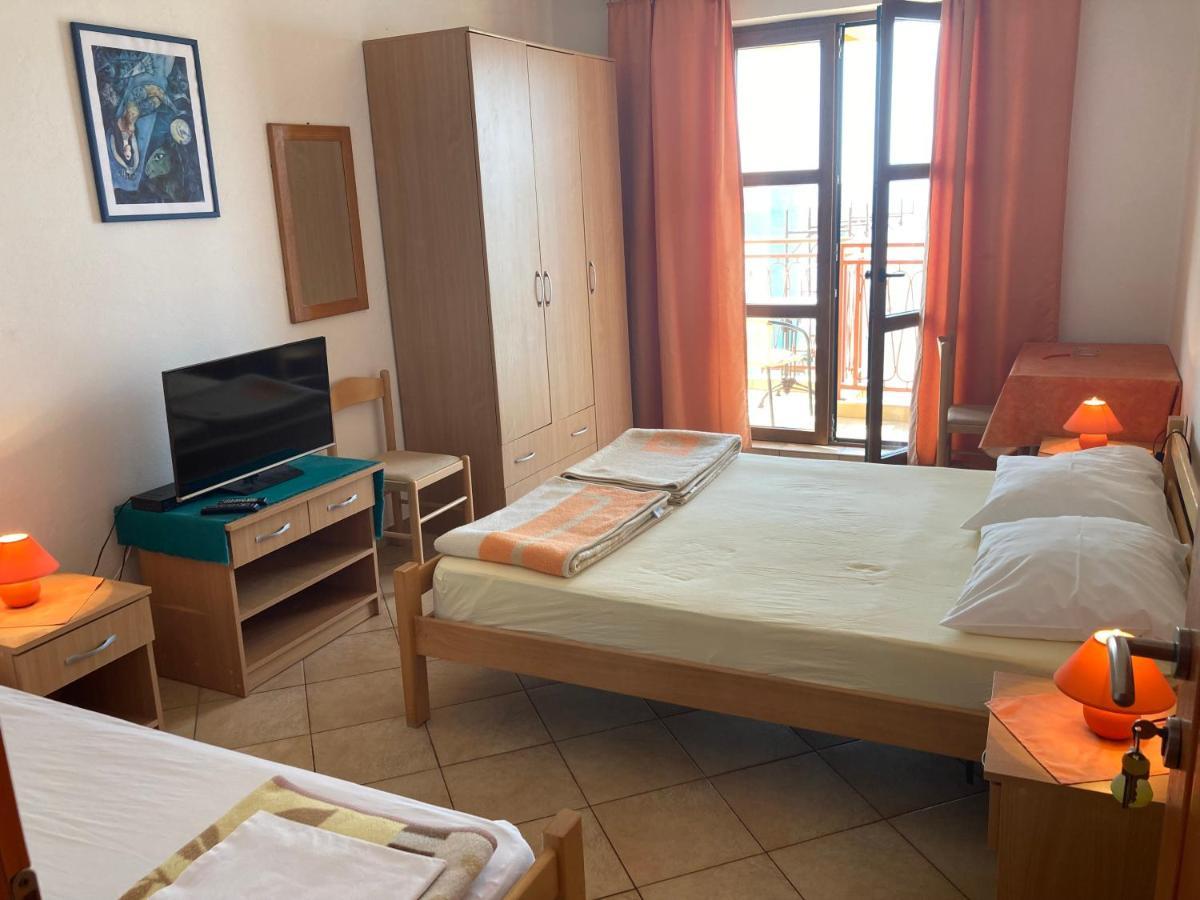 Monterama Apartments 수토모레 외부 사진
