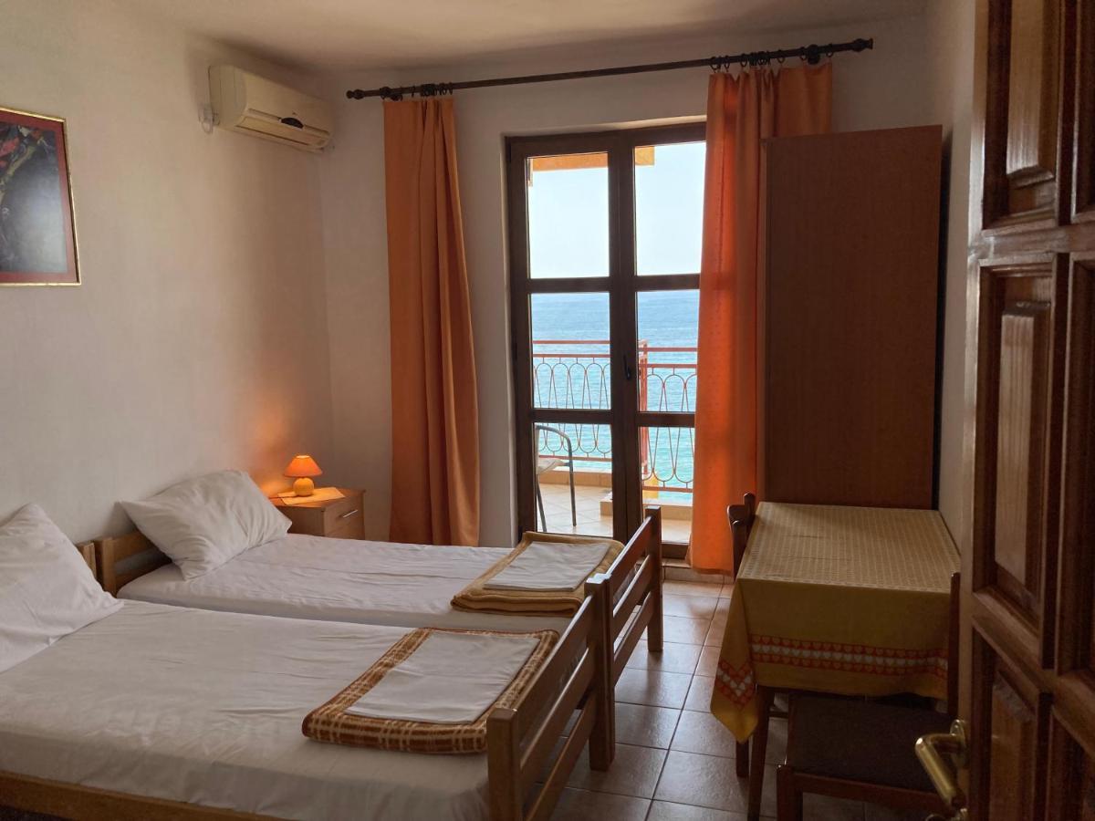Monterama Apartments 수토모레 외부 사진