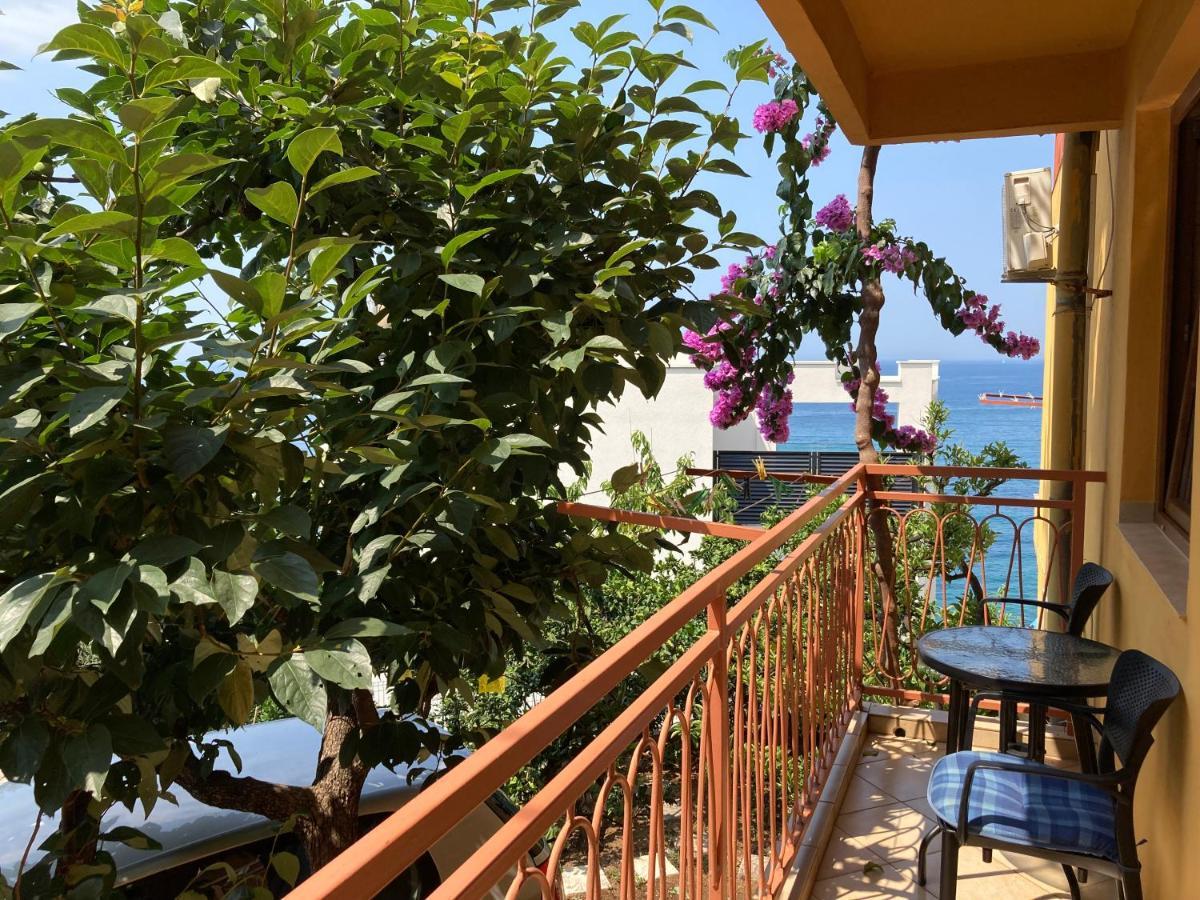 Monterama Apartments 수토모레 외부 사진
